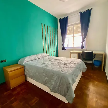 Tu En Plaza Palillero Homestay Cadiz